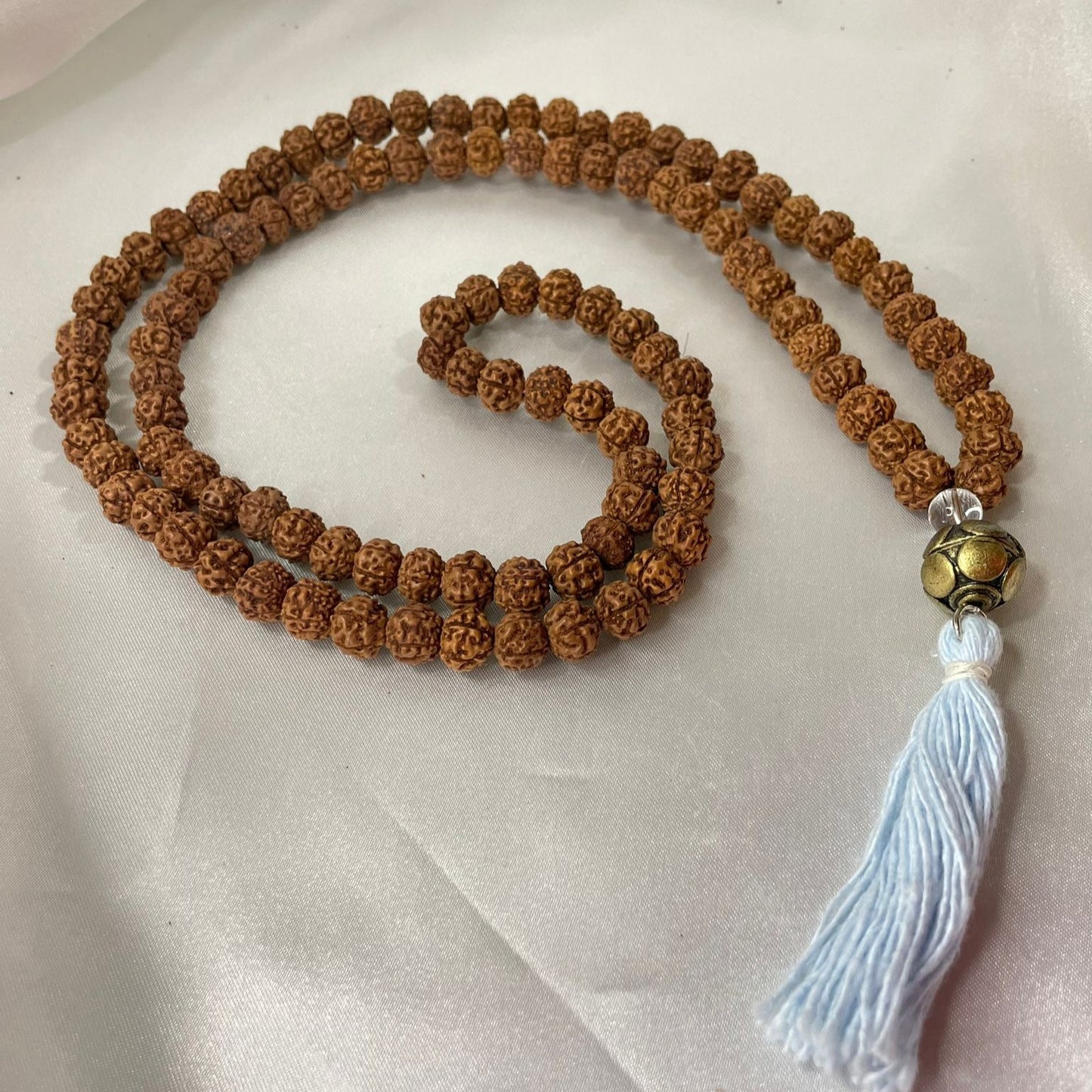 Japamala de Rudraksha (108 contas Azul) - Meru dourado