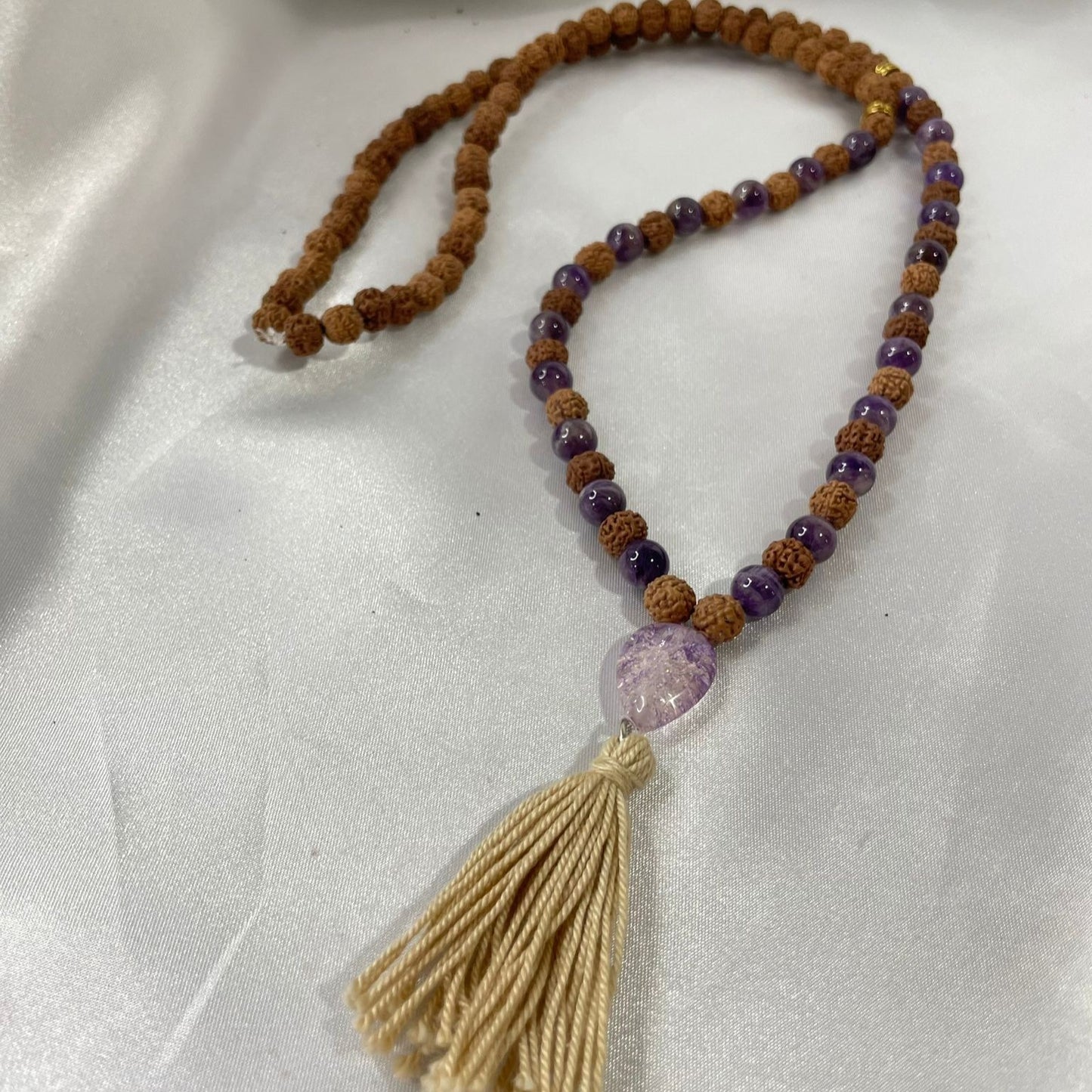 Japamala de Rudraksha de Ametista | Meru Ametista 108 contas